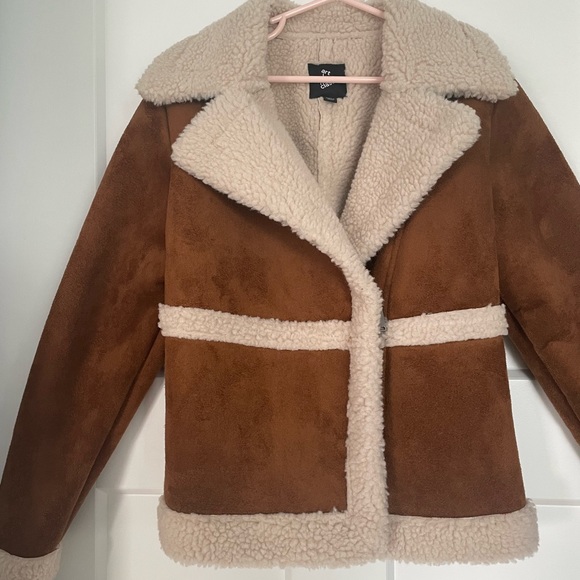 Girls jacket - Picture 1 of 3